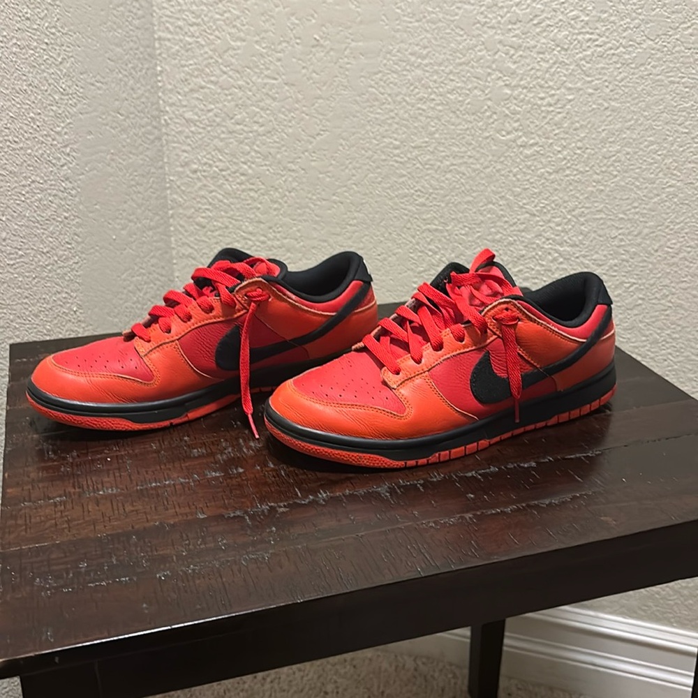 Nike custom 9 1/2 men’s shoe